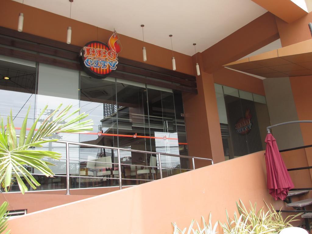 Cityscape Hotel Mandaue Exterior foto